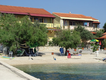 Apartmani Kustići (Otok Pag)