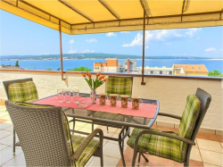 Apartamenty Villa Vesna - Family house apartments Crikvenica