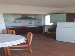 Apartamenty Apartmani troskot Vis (Wyspa Vis)