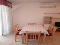 Apartmani Vila Lana Vrsi 