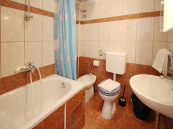 Apartmany Derencinovic Baška (Ostrov Krk)