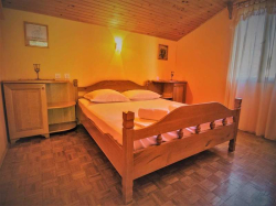 Apartmany LUČIĆ  Ivan Dolac (Ostrov Hvar)