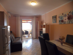 Apartmany Vivien Kustići (Ostrov Pag)