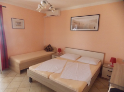 Apartmany Vivien Kustići (Ostrov Pag)