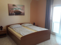 Apartmany Vivien Kustići (Ostrov Pag)