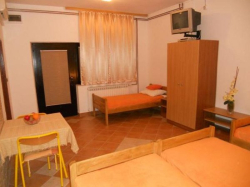 Apartmany DADO Starigrad (Paklenica)