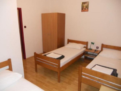 Apartmany DADO Starigrad (Paklenica)