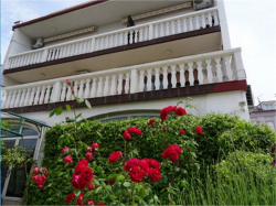 Apartmenthaus Villa Vesna - Family house apartments Crikvenica