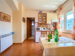 Apartmenthaus Villa Vesna - Family house apartments Crikvenica