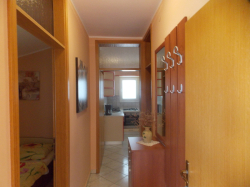 Apartmenthaus Vivien Kustici (Insel Pag)