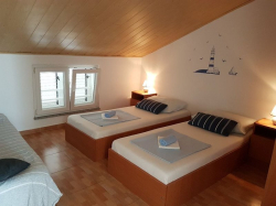 Apartmenthaus Šegota Novalja (Insel Pag)