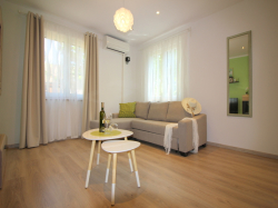 Apartmenthaus Residence Lorena   Porec