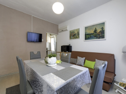 Apartmenthaus Oleandro  Pula