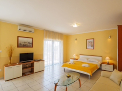 Apartmenthaus Villa Petra  Selce