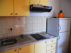 Apartmenthaus DADO Starigrad (Paklenica)