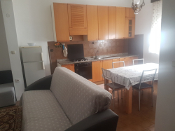 Apartmenthaus Anita Tkon (Insel Pasman)