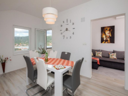 Apartmenthaus Vila Nađ Vinisce