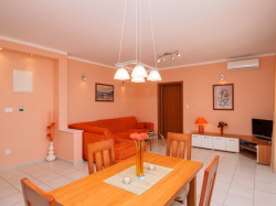 Apartments Villa Petra  Selce