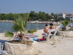 Ferienhaus Apartmani Brekalo-Bonaca Vir (Insel Vir)